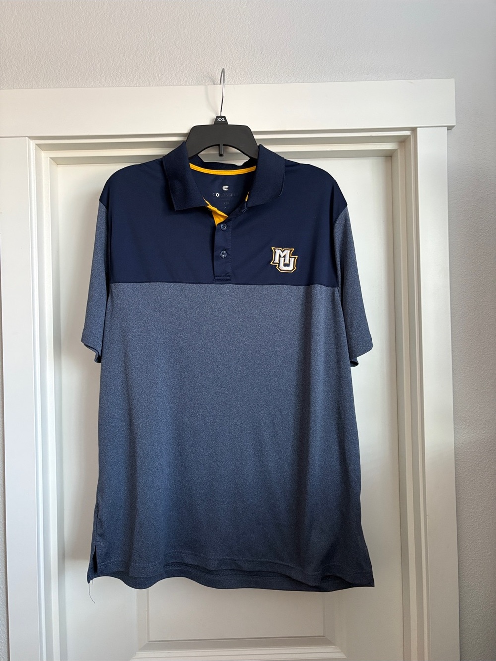 Colosseum Men's Navy and Gold Marquette Polo